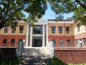 416.25 m² Office Space in Paulshof