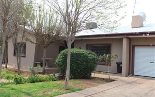 3 Bedroom House in Die Rand