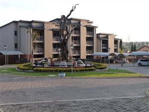 2 Bed Apartment in Edenglen