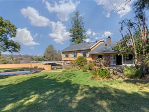 4 Bed House in Victory Park