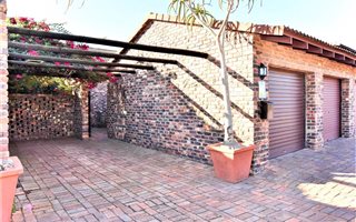 3 Bedroom Townhouse in Greenacres
