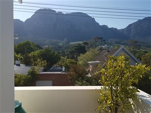 2 Bedroom Garden Cottage in Bishopscourt Village