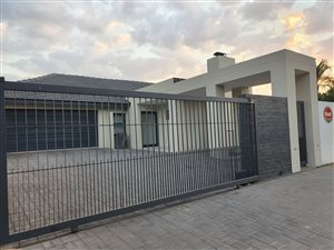 4 Bed Duet in Wingate Park