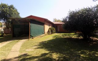 3 Bedroom House in Amajuba Park