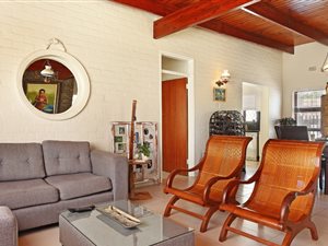 4 Bed House in Longdown