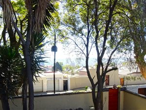 4 Bed House in Kensington