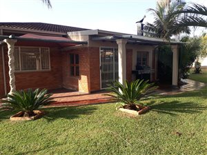 3 Bed House in Mooinooi