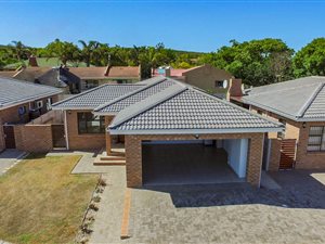 2 Bedroom Townhouse in Uitenhage Central