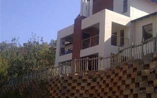 3 Bedroom Townhouse in Azaleapark