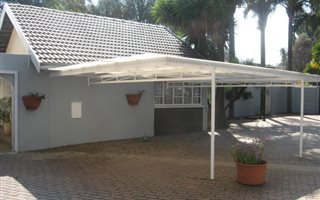 4 Bedroom House in Elma Park