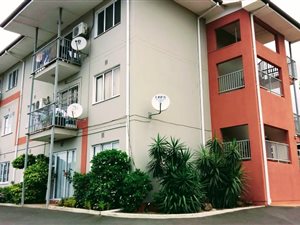 3 Bed Apartment in Verulam Central