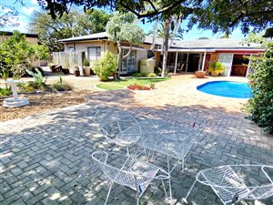 4 Bed House in Amandelrug