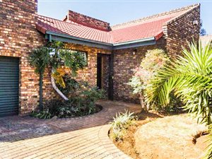 2 Bed House in Garsfontein