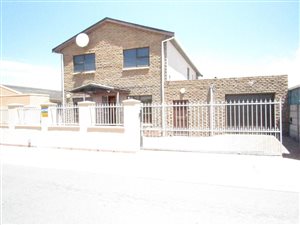 5 Bed House in Ottery