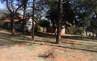 1.2 ha Farm in Glendonald AH