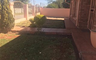 2 Bedroom House in Paardekraal