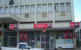 357 m² Commercial space in Graaff Reinet