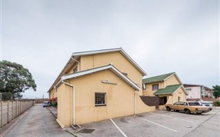 3 Bedroom Duplex in Swartkops