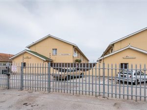 3 Bedroom Duplex in Swartkops