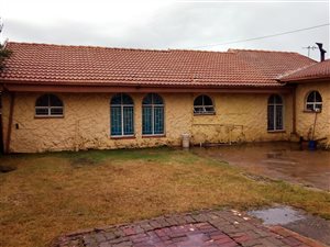 3 Bed House in Mackenzieville