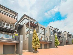 2 Bed Apartment in Hurlingham Manor