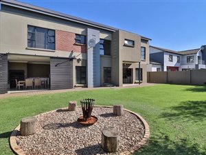 4 Bed House in Midstream Ridge Estate