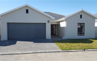 3 Bedroom House in Brackenfell Central