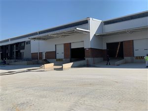2210 m² Industrial space in Kosmosdal