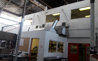 530 m² Industrial space in Wynberg