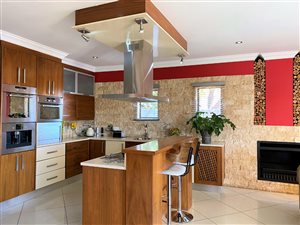 3 Bed House in Midfield Estate