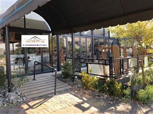 590 m² Retail Space in Silvamonte