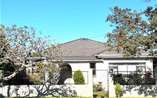 4 Bedroom House in Newton Park