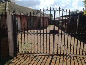 4 Bed House in Eersterust