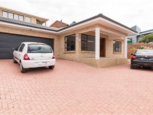 3 Bed Townhouse in Dana Bay