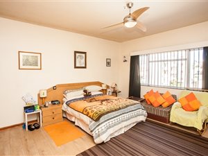 2 Bed Apartment in Humewood