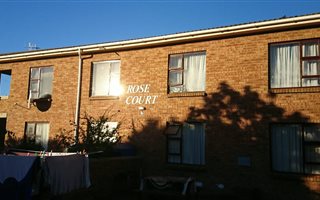 2 Bedroom Apartment in Kraaifontein Central