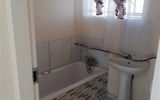 3 Bedroom Cluster in Bloubosrand