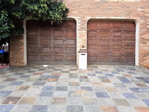 5.5 Bed House in Eersterust