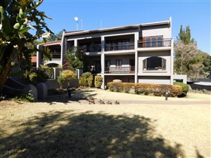 800 m² Office Space in Ferndale