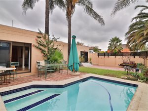 3 Bed House in Sunninghill