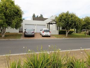 4 Bed House in Pinehurst