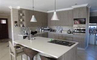 4 Bedroom House in The Meadows