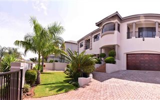 3 Bedroom House in Kosmos Ridge