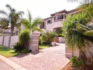 3 Bed House in Kosmos Ridge