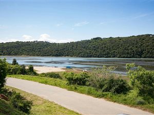 874 m² Land available in Boesmansriviermond