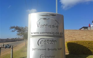 2058 m² Land available in Moreleta Park