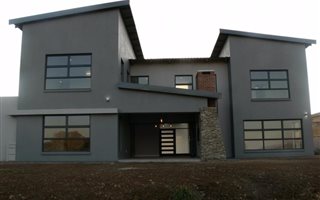 4 Bedroom House in The Ridge Estate