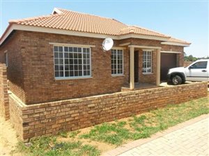 2 Bed Townhouse in Meiringspark