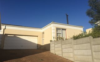 3 Bedroom House in Somerset Ridge
