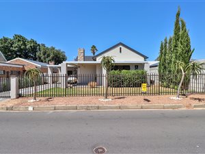 4 Bed House in Northern Paarl